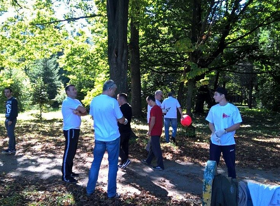 МОЛОДЕЖНЫЙ КОМИТЕТ ПОЛИТИЧЕСКОЙ ПАРТИИ «РОДИНА» ПРИВЕЛ В ПОРЯДОК ВЛАДИКАВКАЗСКИЙ ДЕНДРАРИЙ