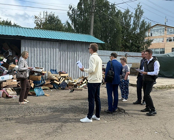 Жители Подмосковья радушно встречают кандидатов в депутаты от партии "РОДИНА"