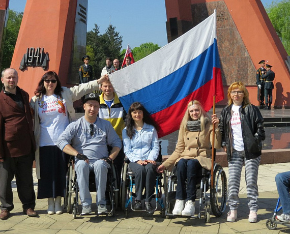 Колясочники из дзержинской "РОДИНЫ" представляли партию на соревнованиях в Молдове