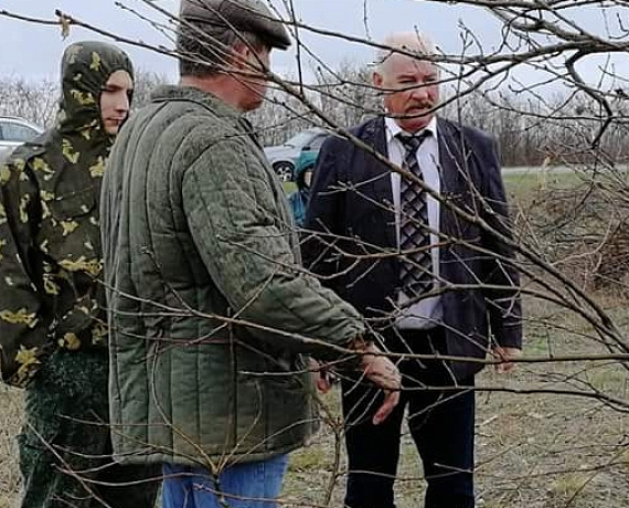Волгоградские соратники провели субботник