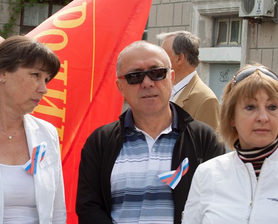В Евпатории будущие родинцы приняли участие в своём первом Первомае