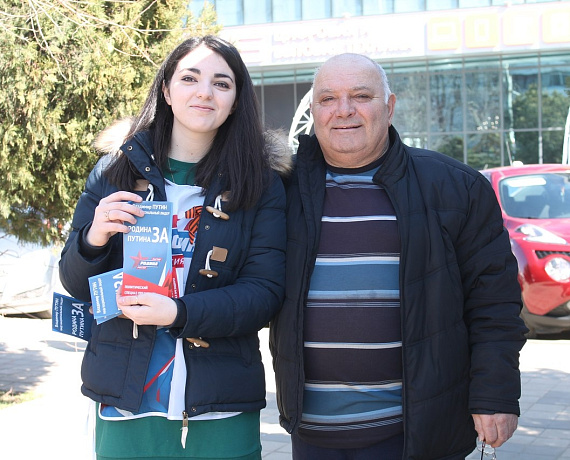 Краснодарская "РОДИНА" провела акцию "Все на выборы!"