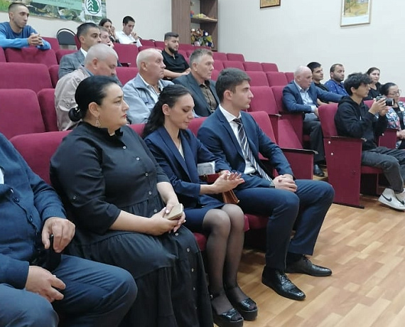 Рылеев и Шинкаренко провели встречу с активом реготделения партии в Северной Осетии