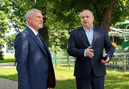Журавлев поздравил Косенкова с победой в конкурсе на пост главы администрации Тамбова