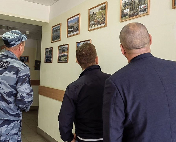 Тамбовские депутаты от партии "РОДИНА" передали сотрудникам Управления Росгвардии дизельный электрогенератор