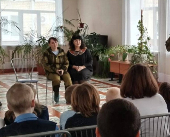 Депутат Тамбовской гордумы от партии "РОДИНА" Елена Кулакова исполнила просьбу ребят из социального приюта
