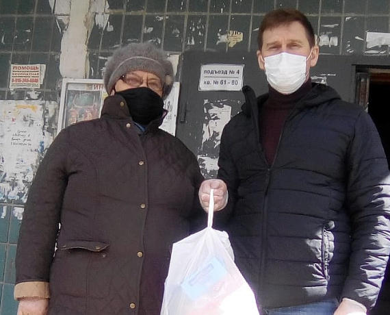 Активисты подмосковной "РОДИНЫ" оказали продовольственную помощь гражданам