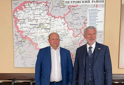 Журавлев отметил реализацию нацпроекта "Образование" в селе Петровское