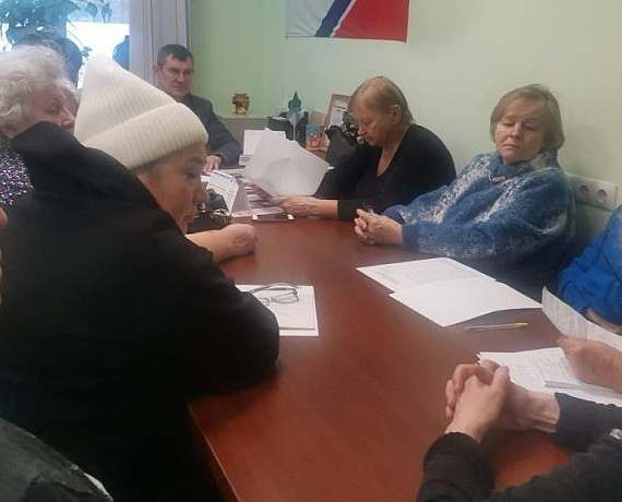 Общественные приемные Вячеслава Илюхина проводят встречи с председателями Советов МКД и занятия "Школы ЖКХ"