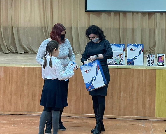 Подведены итоги конкурса рисунка ко Дню матери, который организовал депутат Госдумы Алексей Журавлев