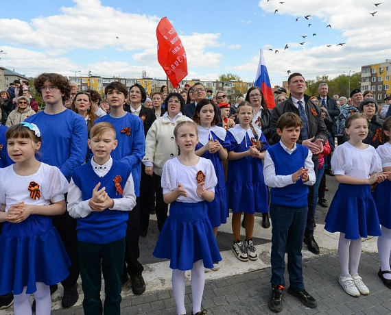 В Подмосковье и в Ярославле партийцы приняли участие в праздничных мероприятиях ко Дню Победы