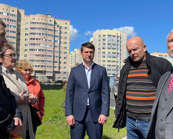 Журавлев взял на контроль ситуацию с обманутыми дольщиками Ленобласти