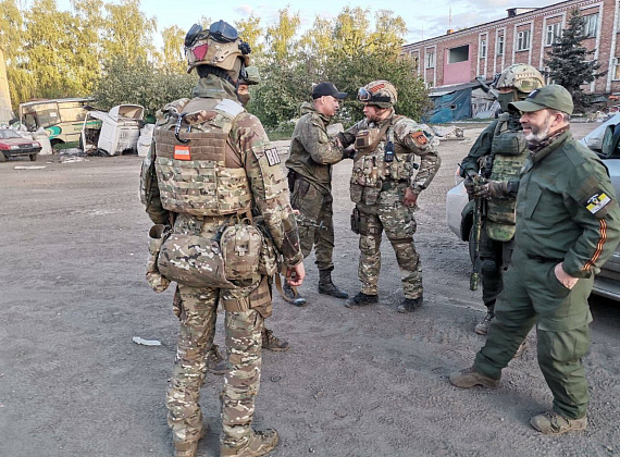 День Великой Победы Алексей Журавлев провел на передовой в Донбассе, 09.05.2022