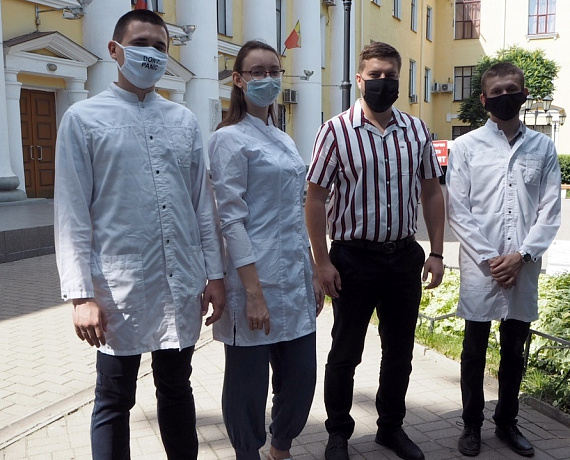 Артем Чекмарев встретился со студентами-волонтерами ВГМУ им. Н.Н.Бурденко