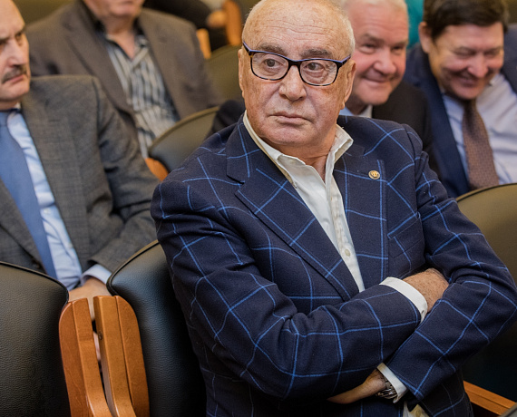 Денис Панасенко избран президентом Международной академии технологических наук