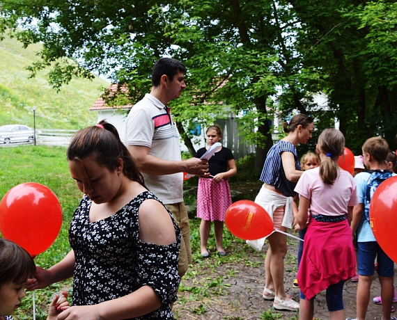 Воронежская "РОДИНА" организовала экскурсию для многодетных семей города Россошь