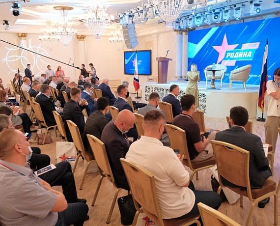 Журавлев представил на VII Cъезде основные тезисы предвыборной программы "РОДИНЫ"