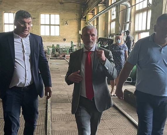 Алексей Журавлев посетил предприятия города Моршанска