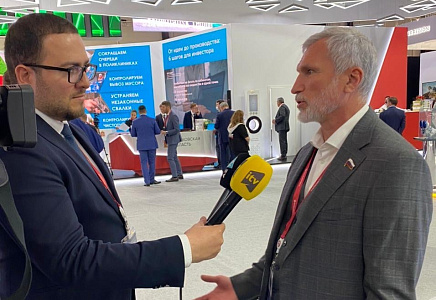 Лидер "РОДИНЫ" принимает участие в работе ПМЭФ-2021