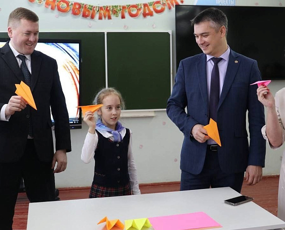 Владимир Михайлов посетил занятия школы актива советников директора по воспитанию