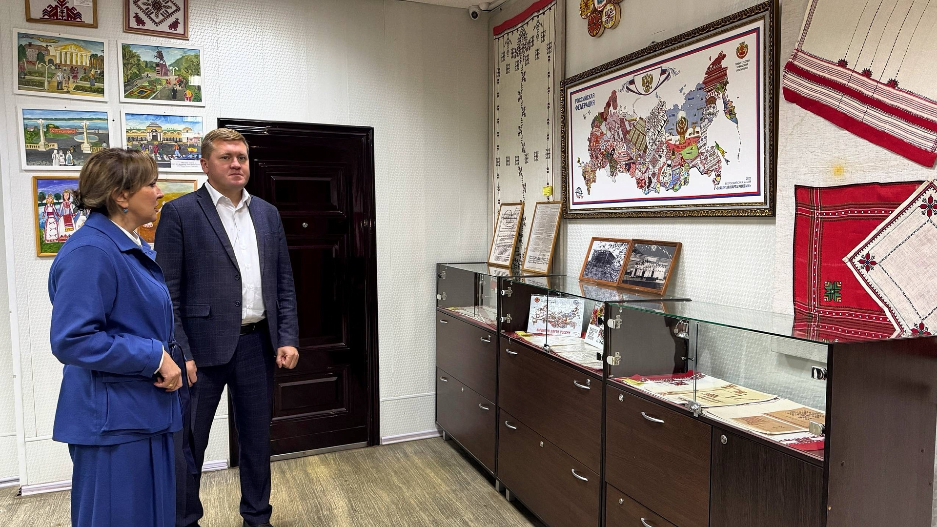 Владимир Михайлов посетил цеха компании «Паха тĕрĕ»