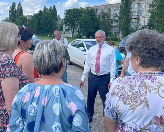 Журавлев: "РОДИНА" берет на особый контроль ситуацию с отравляющим Курск предприятием