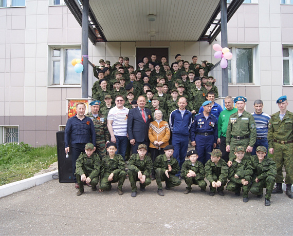 В канун Дня Победы татарстанская "РОДИНА" и Союз десантников провели совместное патриотическое мероприятие
