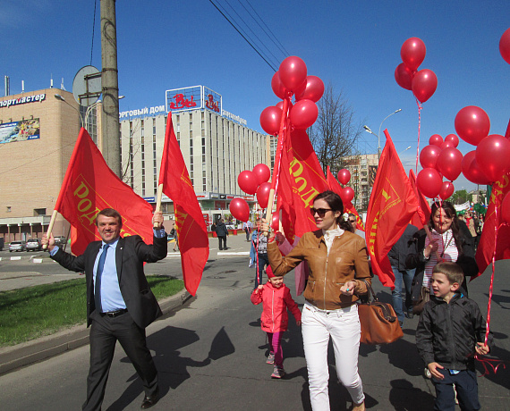 Новгородская "РОДИНА" приняла участие в шествии партий