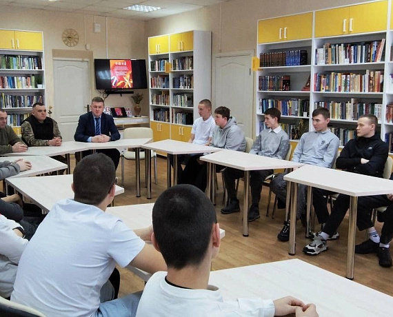 Владимир Михайлов принял участие в работе круглого стола "Zа победу! Ҫӗнтерӳшӗн!"+