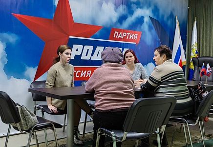 В Приемной Алексея Журавлева прошли приемы граждан по личным вопросам