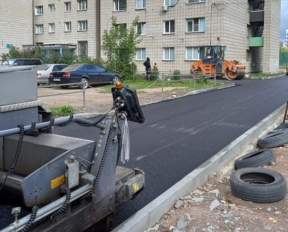 Вячеславу Илюхину поступили благодарности от жителей за работу по исполнению наказа