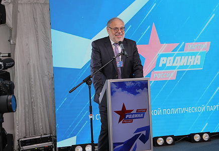 Михаил Хазин: Банки в рамках антикризисного плана грабят жителей России