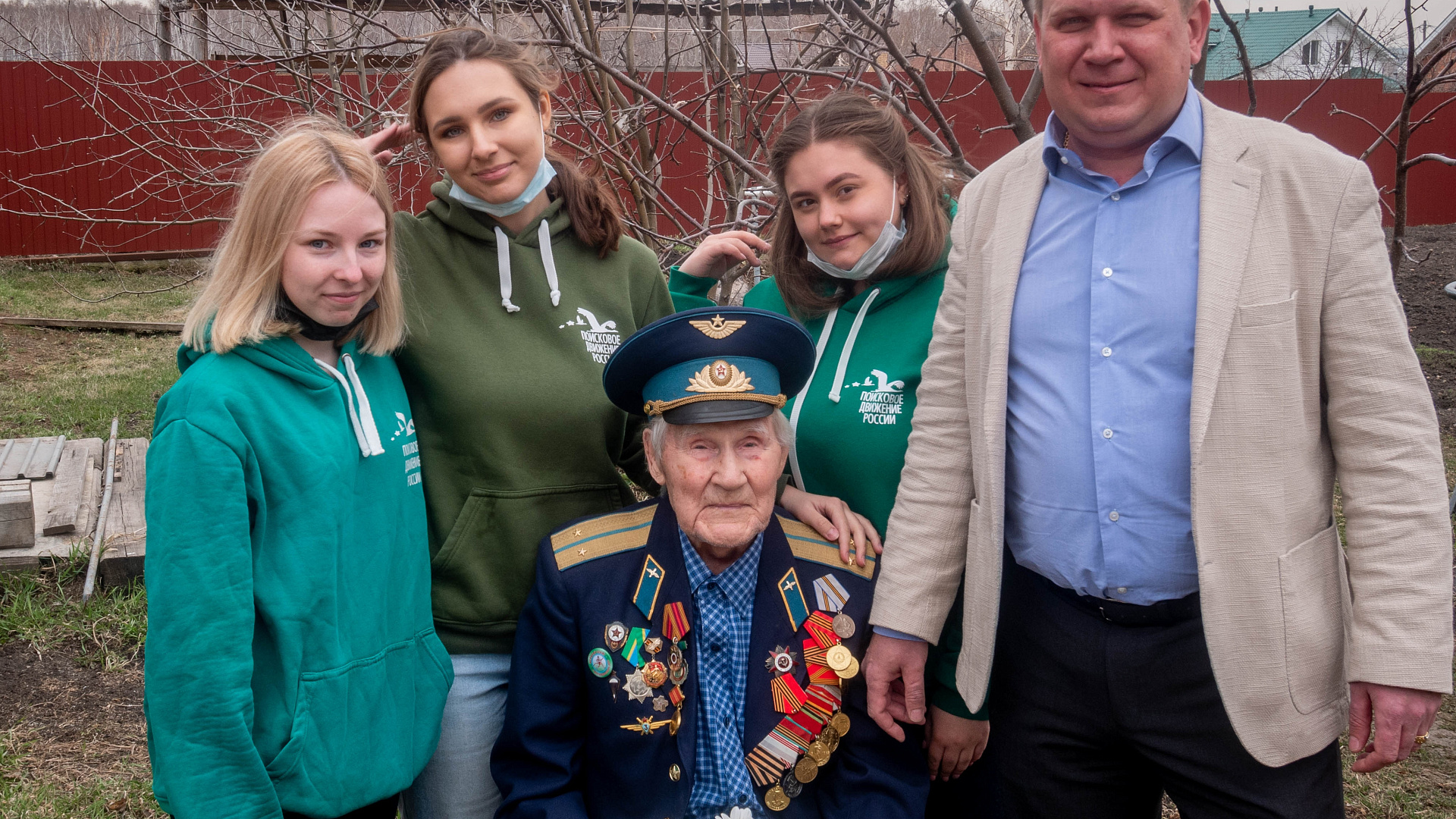 Актив Челябинской "РОДИНЫ" поздравил ветерана Великой Отечественной войны