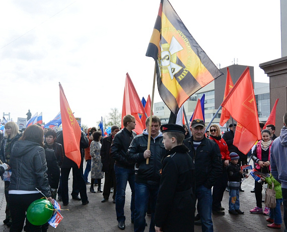 Красноярские родинцы возглавили колонну национал-патриотов
