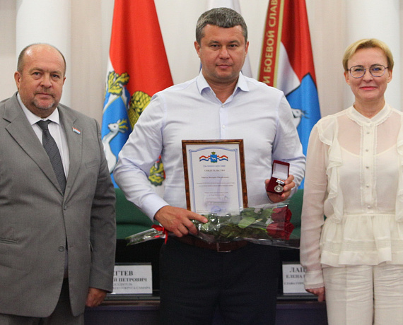 Валерий Барсук отмечен почетным знаком "За заслуги перед городским сообществом"