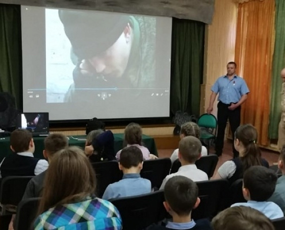 ЯРОСЛАВСКАЯ "РОДИНА" ДАЕТ УРОК МУЖЕСТВА МОЛОДОМУ ПОКОЛЕНИЮ