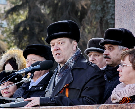 Челябинские родинцы сделали заявление на митинге в поддержку Крыма