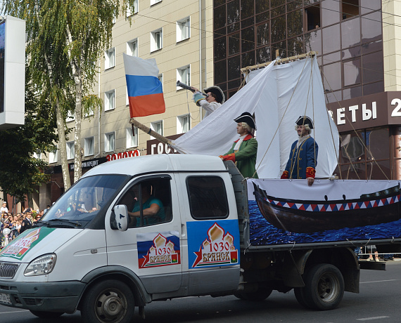 Соратники приняли участие в параде в Брянске