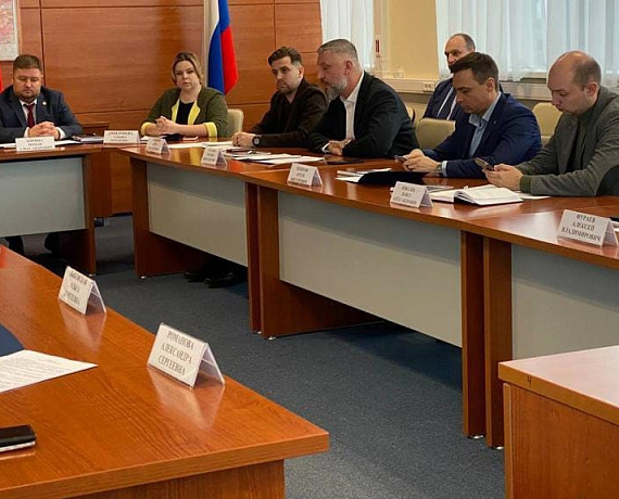 Подмосковная "РОДИНА" провела совещания с министрами и общественниками