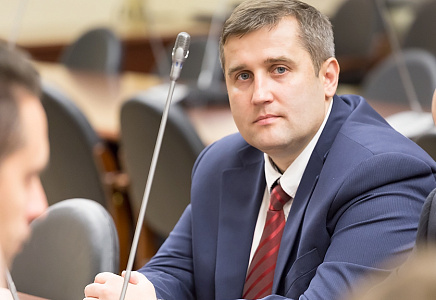 Рылеев: "Каминг-ауты" нужно запретить законодательно, как пропаганду гомосятины