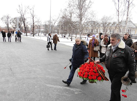 "РОДИНА" возложила цветы в годовщину победы в Сталинградской битве, 2 февраля 2014 г.