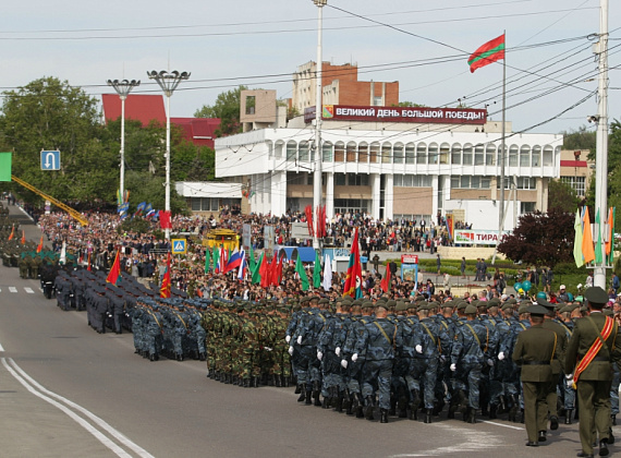 Визит российской делегации во главе с Рогозиным в ПМР, 9 мая 2014 г.