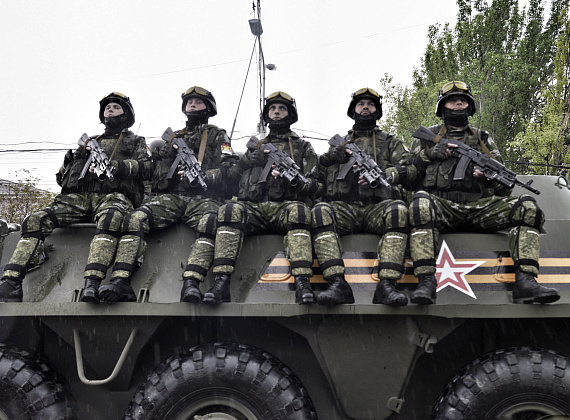 Парад Победы в Донецке, 09.05.2015