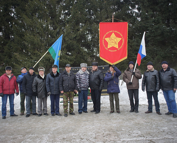 Новосибирские партийцы почтили память бойцов, погибших в Афганистане