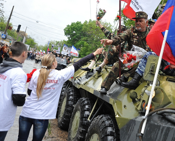 9 Мая крымская "РОДИНА" поздравила ветеранов с Днем Победы