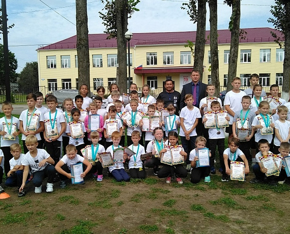 Лидер Калужской "РОДИНЫ" принял участие в награждении юных каратистов