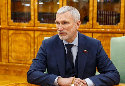 Журавлев: Пока Запад ведет вакцинную войну, ситуация с COVID-19 не изменится