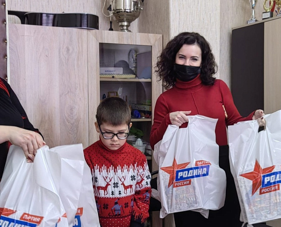Дети из Общества слепых Тамбовской области получили подарки от Алексея Журавлева