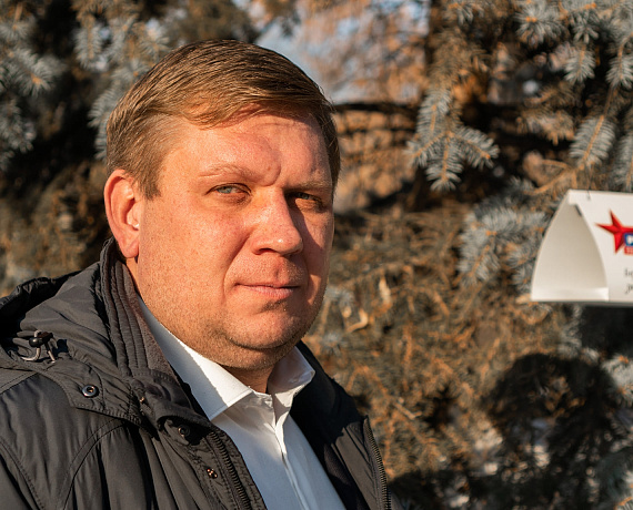 В Челябинске стартовала организованная "РОДИНОЙ" экоакция "Берегите птиц зимой"