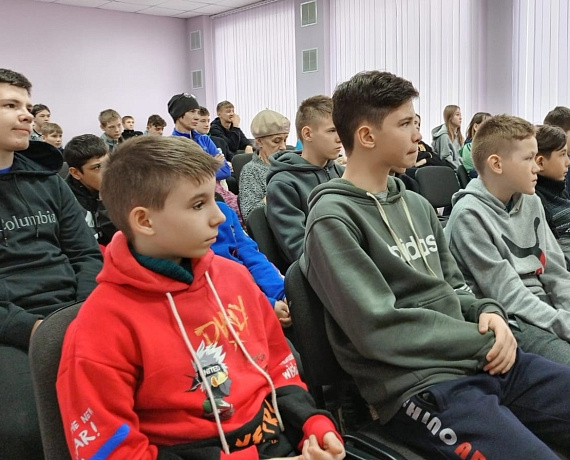 В Челябинске открылся сезон проекта по соцадаптации детей и подростков "Воспитанные Родиной"